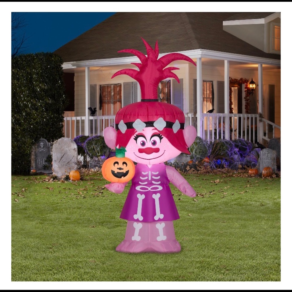 Trolls Halloween Inflatable Outdoor Decor